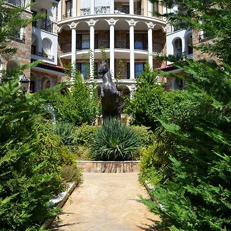 Apartcomplex Esteban מלון דירות נסבר