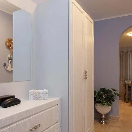 Apartcomplex Esteban מלון דירות *