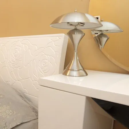 מלון דירות Apartcomplex Esteban נסבר
