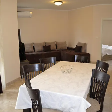Apartcomplex Esteban מלון דירות