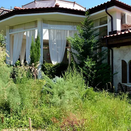 Apartcomplex Esteban * Nesebăr